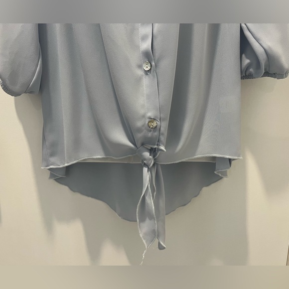 Cha Cha Vente Women’s Cold Shoulder Button Down - Picture 5 of 5